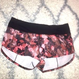 Lululemon Speed Up Short 2.5" - Sz 6